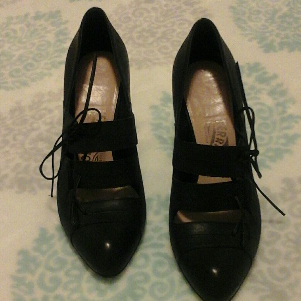 Salvatore ferragamo  size 7